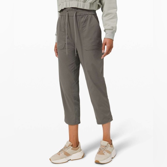 EUC Lululemon Beyond The Studio Crop Grey Sage Size 6 - Picture 3 of 12